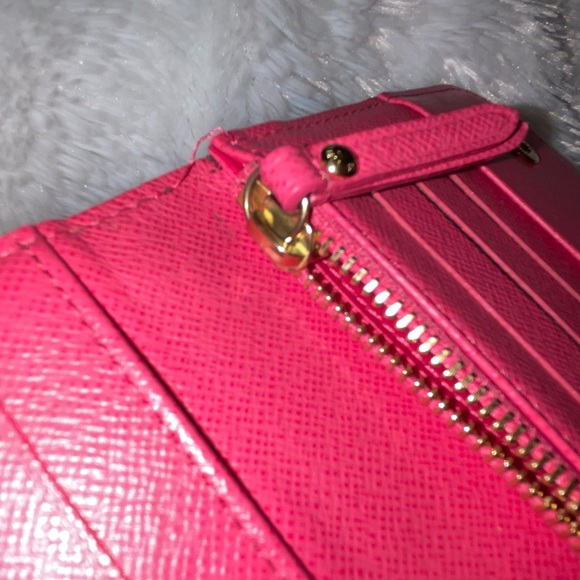 Louis Vuitton Grenade Pink V Wallet - Picture 10 of 16